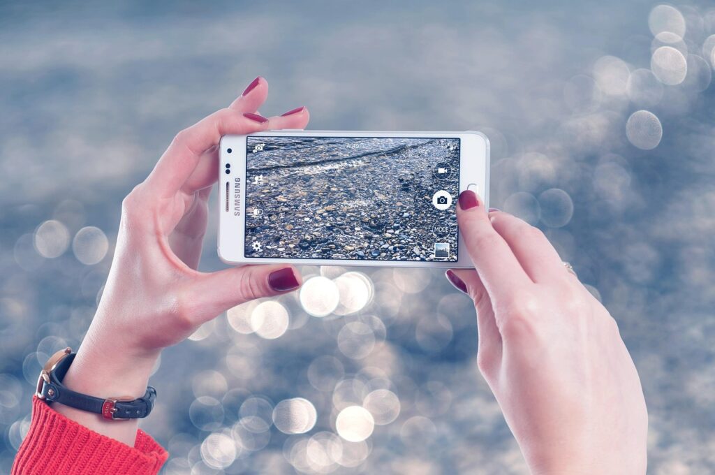 スマートホームカメラを使った一人暮らしの安全対策は？