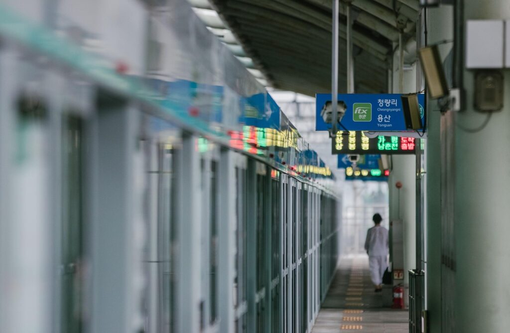 駅から自宅への防犯対策で心掛けるべきポイントは？