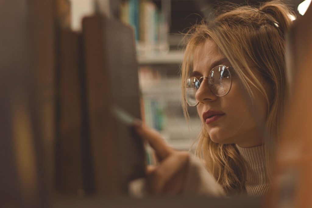 一人暮らしで外食が多い人が実践する節約術は？