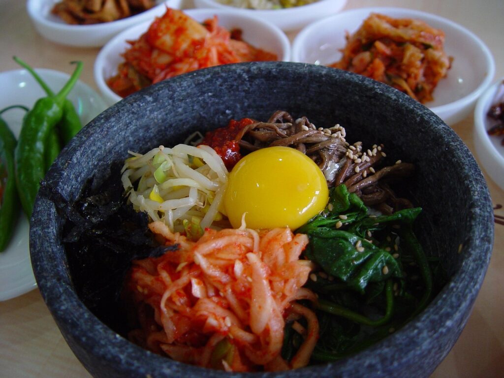 作り置きおかずを活用した一人暮らしの食生活のコツは？