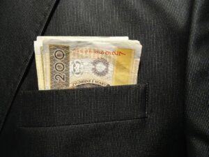 一人暮らしのコンビニ飯でできる節約方法は？